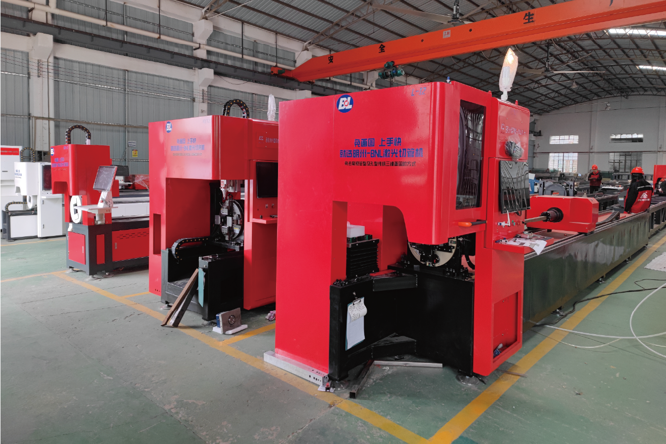 Wide-angle view of MZBNL's smart manufacturing workshop with multiple laser cutting lines operating in parallel. Ideal for high-efficiency production.
